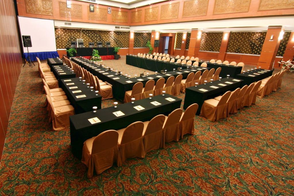Pangeran Beach Hotel Padang  Eksteriør billede
