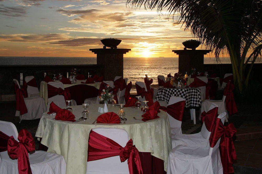 Pangeran Beach Hotel Padang  Eksteriør billede